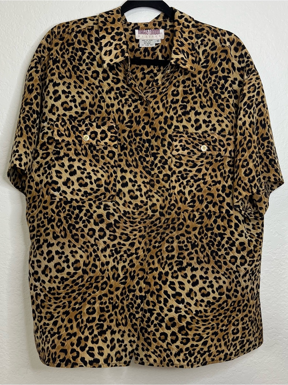 VTG Maggy London 100% Silk Blouse Top Women's Size 12 Cheetah Leopard Print 90s‎